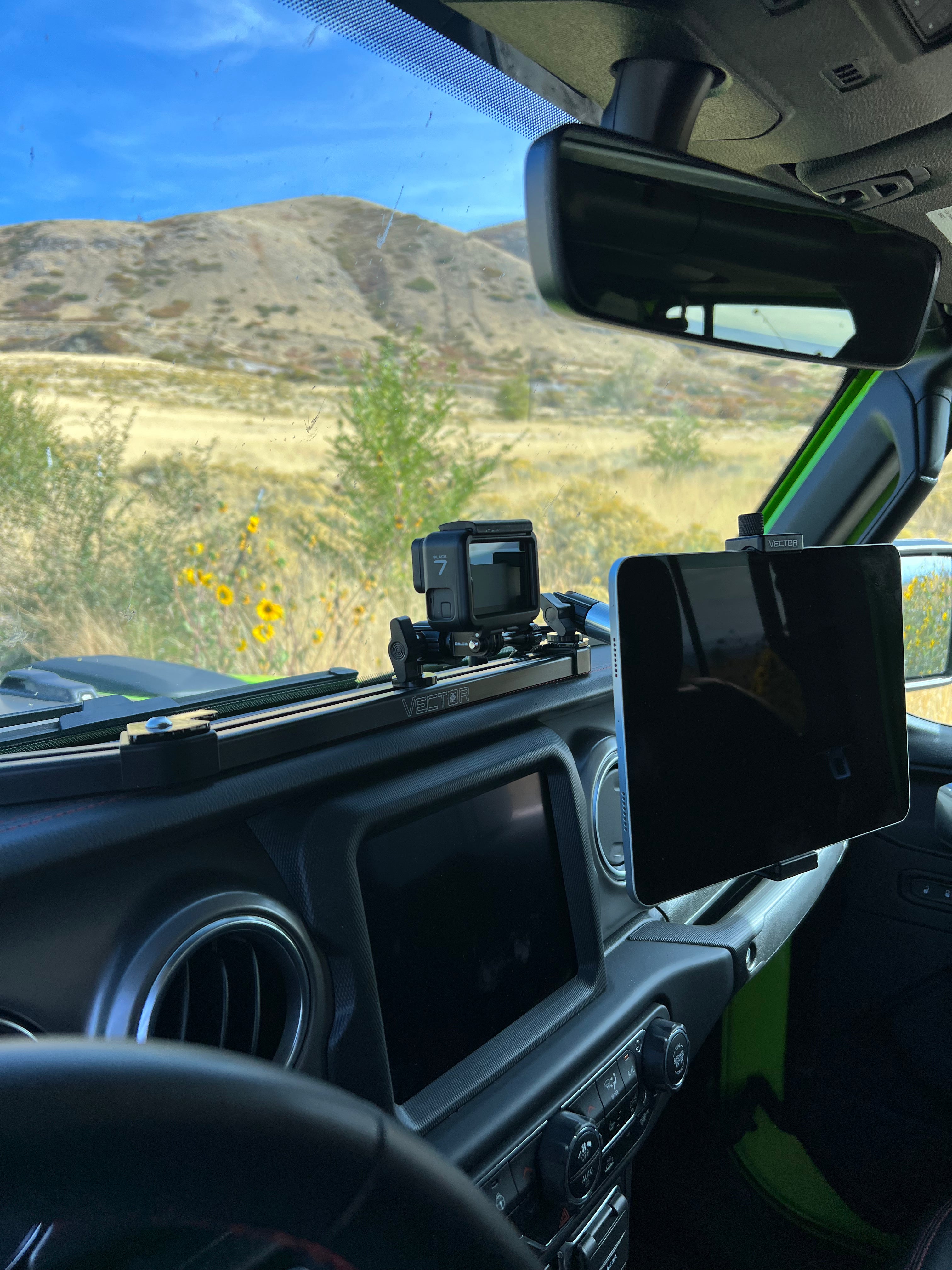 E-Dock Wrangler/Gladiator Contour 2018-2023 Premium+