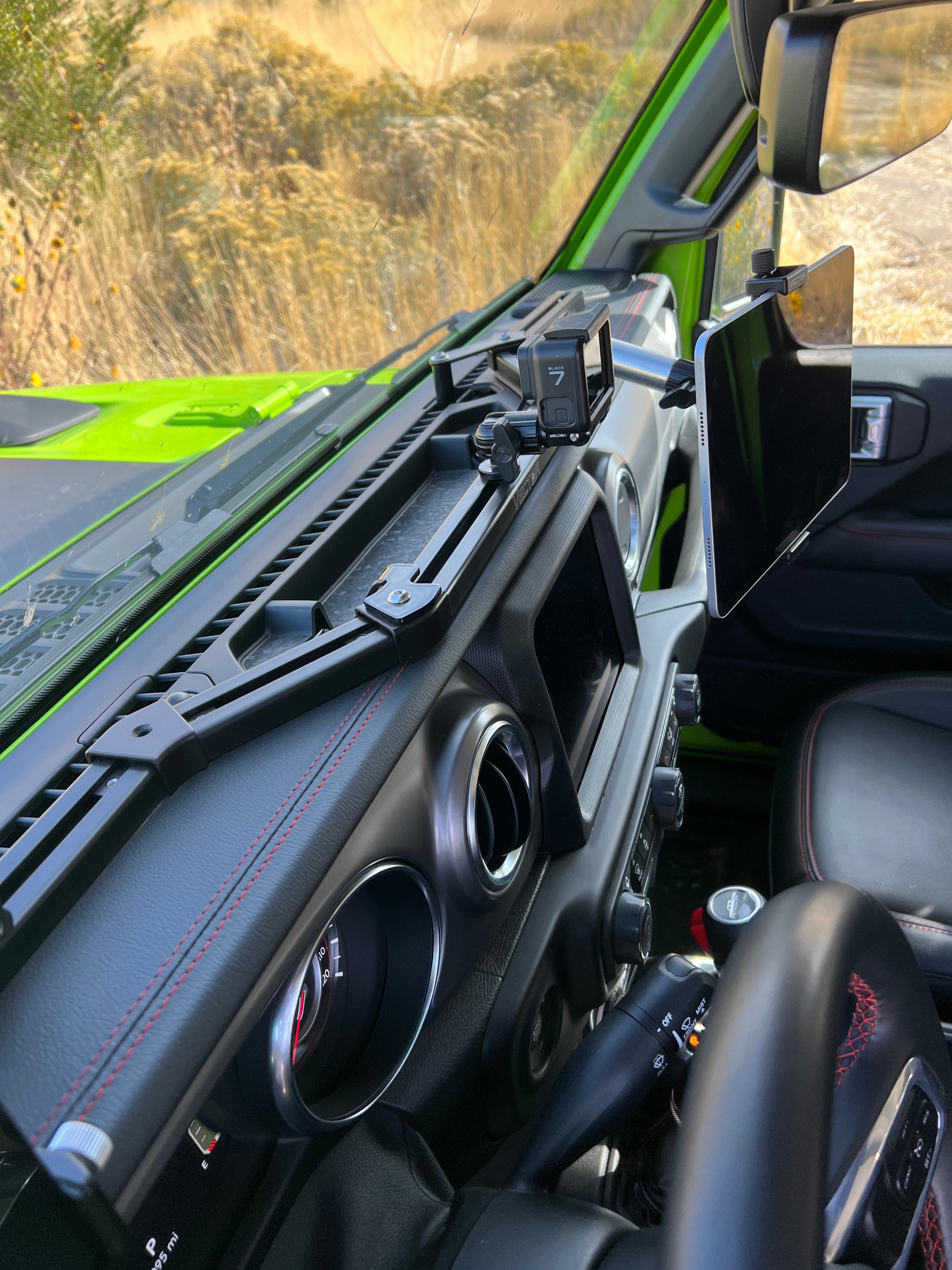 E-Dock Wrangler/Gladiator Contour 2018-2023 Premium+